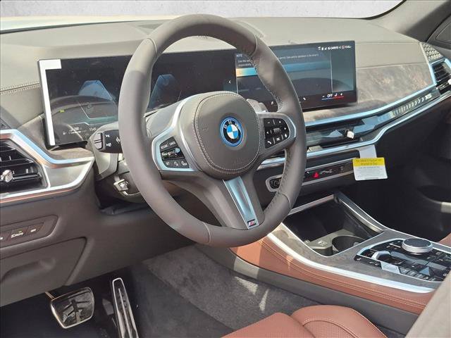 New 2026 BMW X5 xDrive50e w/ M Sport Package AWD/4WD image 3