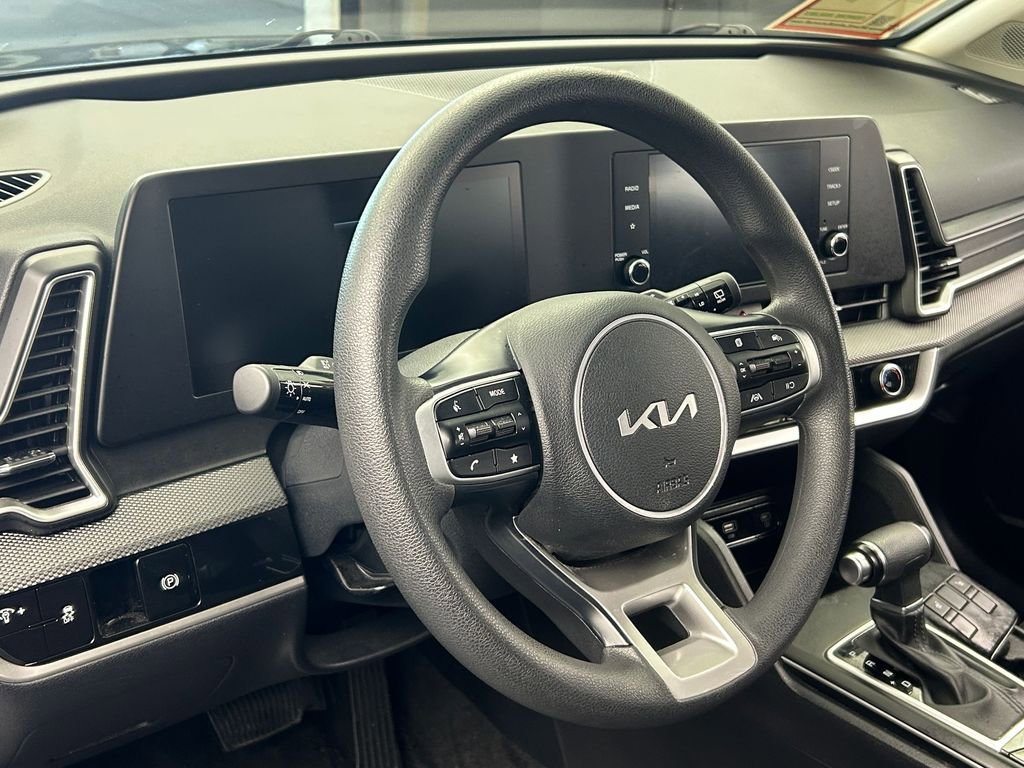 Used 2024 Kia Sportage LX image 13