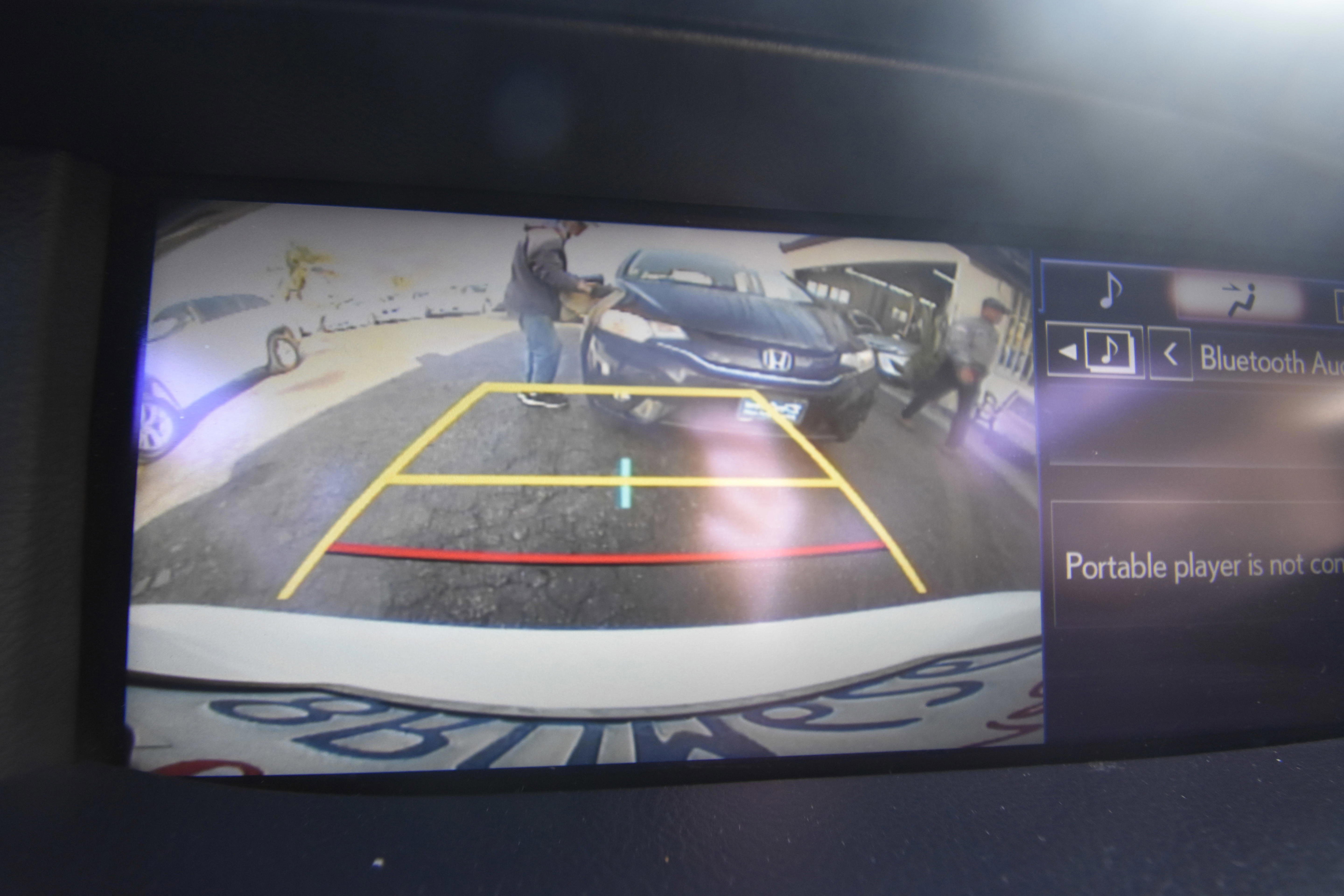 Used 2015 Lexus LS 460 AWD image 8