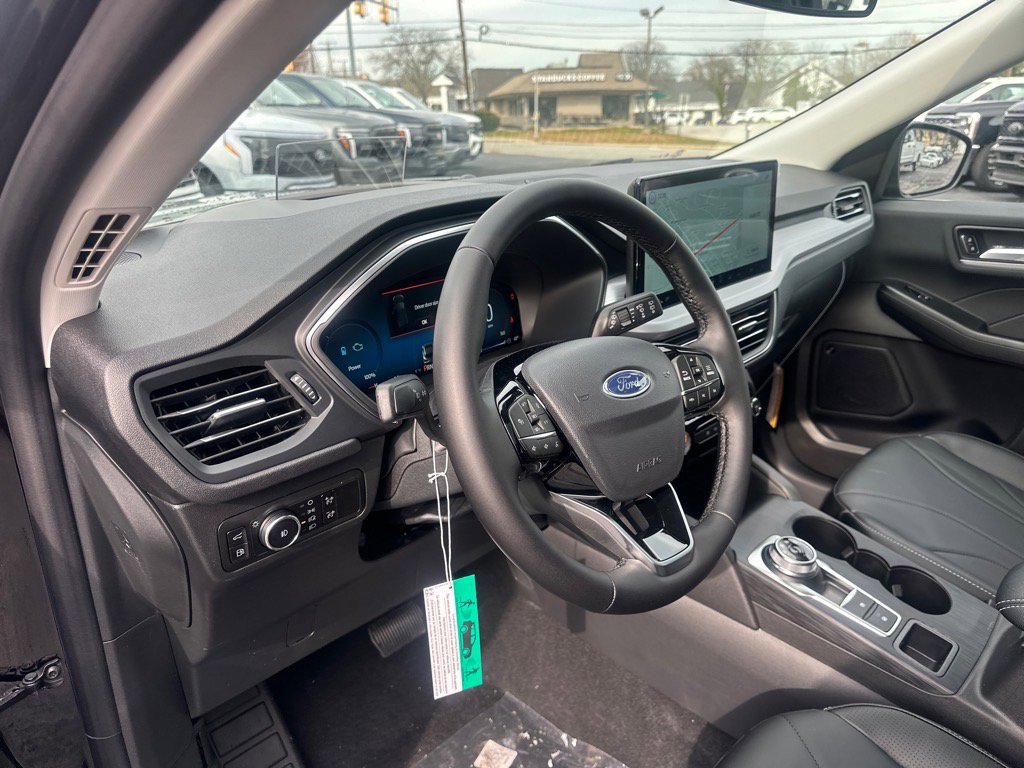 New 2026 Ford Escape SE w/ PHEV Premium Package image 13