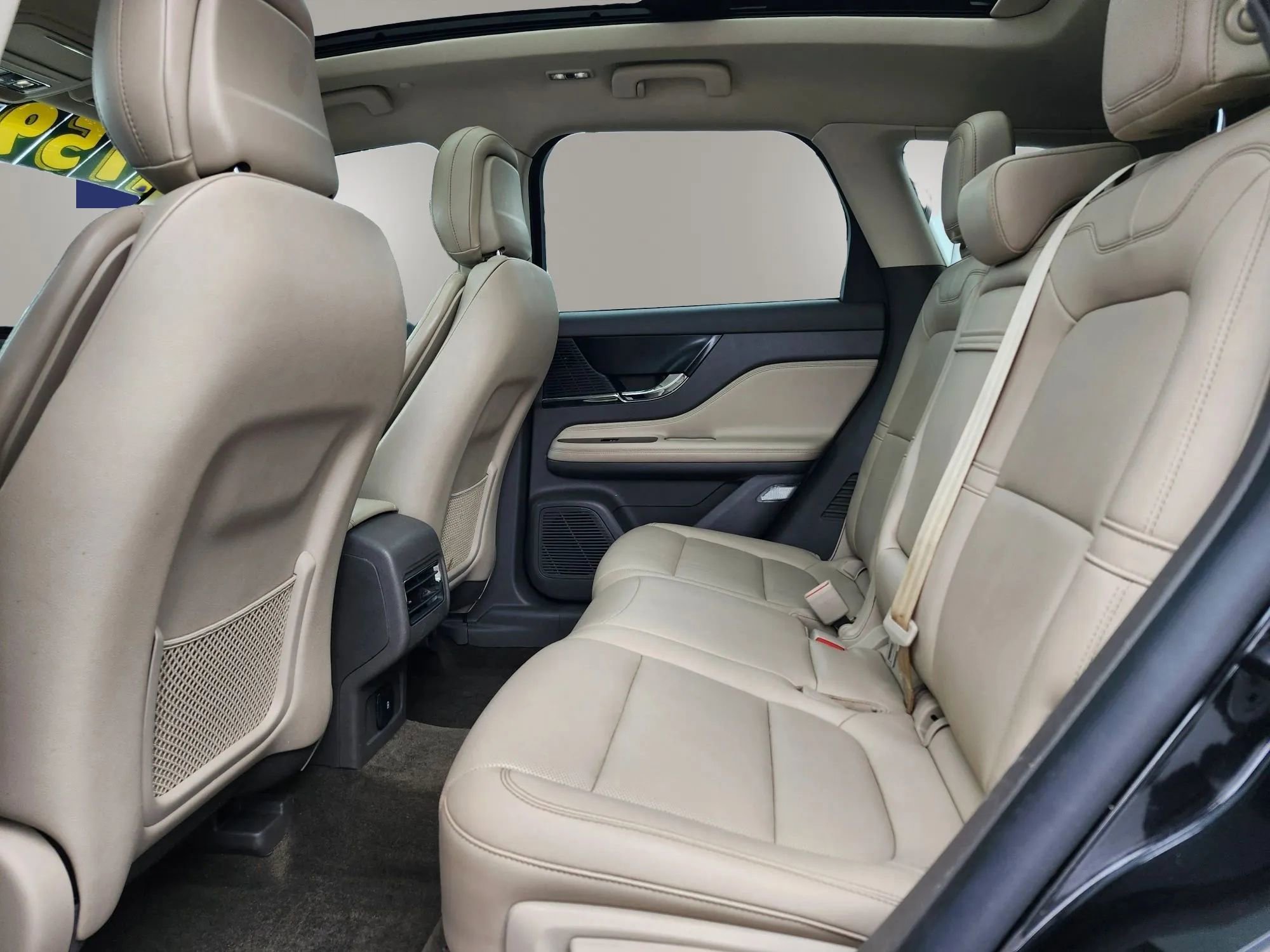 Used 2020 Lincoln Corsair FWD w/ Premium Package image 28