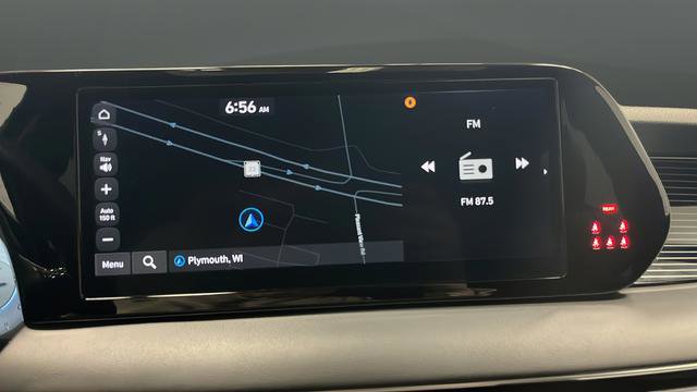 Used 2024 Hyundai Palisade Calligraphy image 15