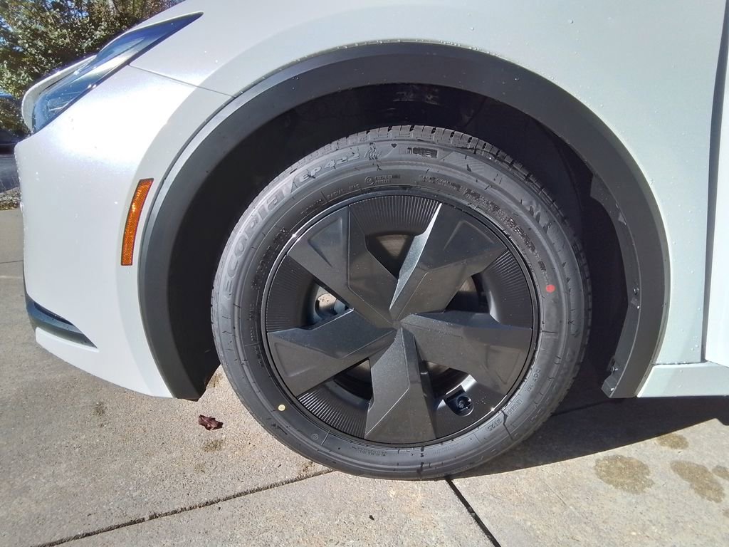 New 2026 Toyota Prius Plug-In Hybrid image 25