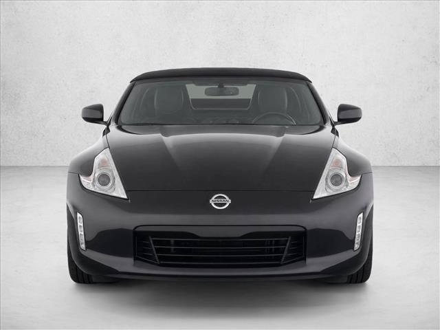 Used 2014 Nissan 370Z Touring w/ Navigation Package RWD image 2