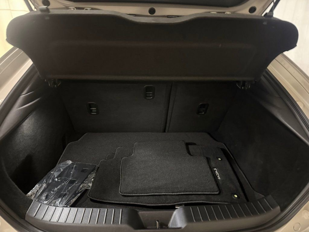 Used 2025 MAZDA MAZDA3 s image 26