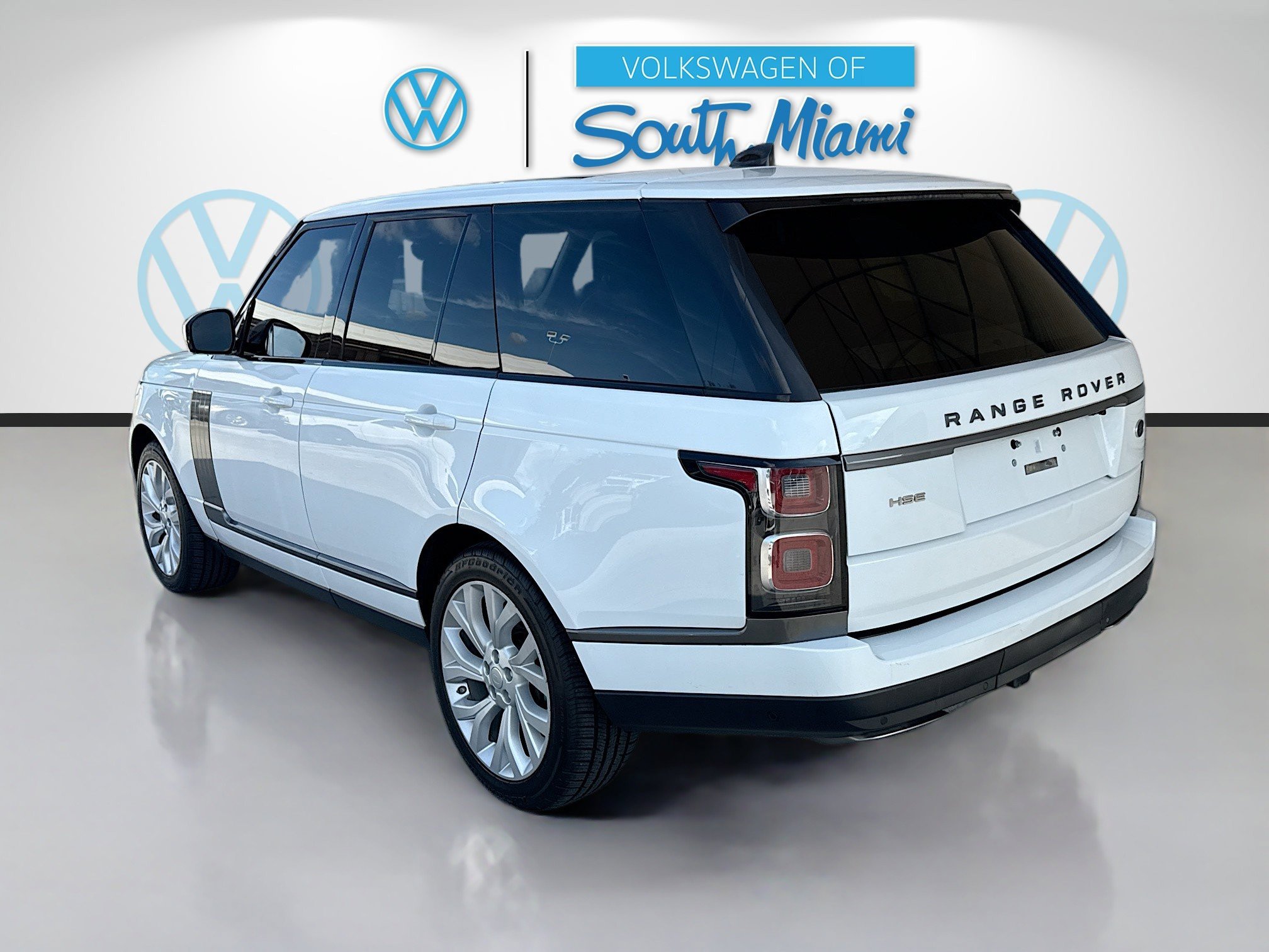 Used 2019 Land Rover Range Rover Velar R-Dynamic SE image 5