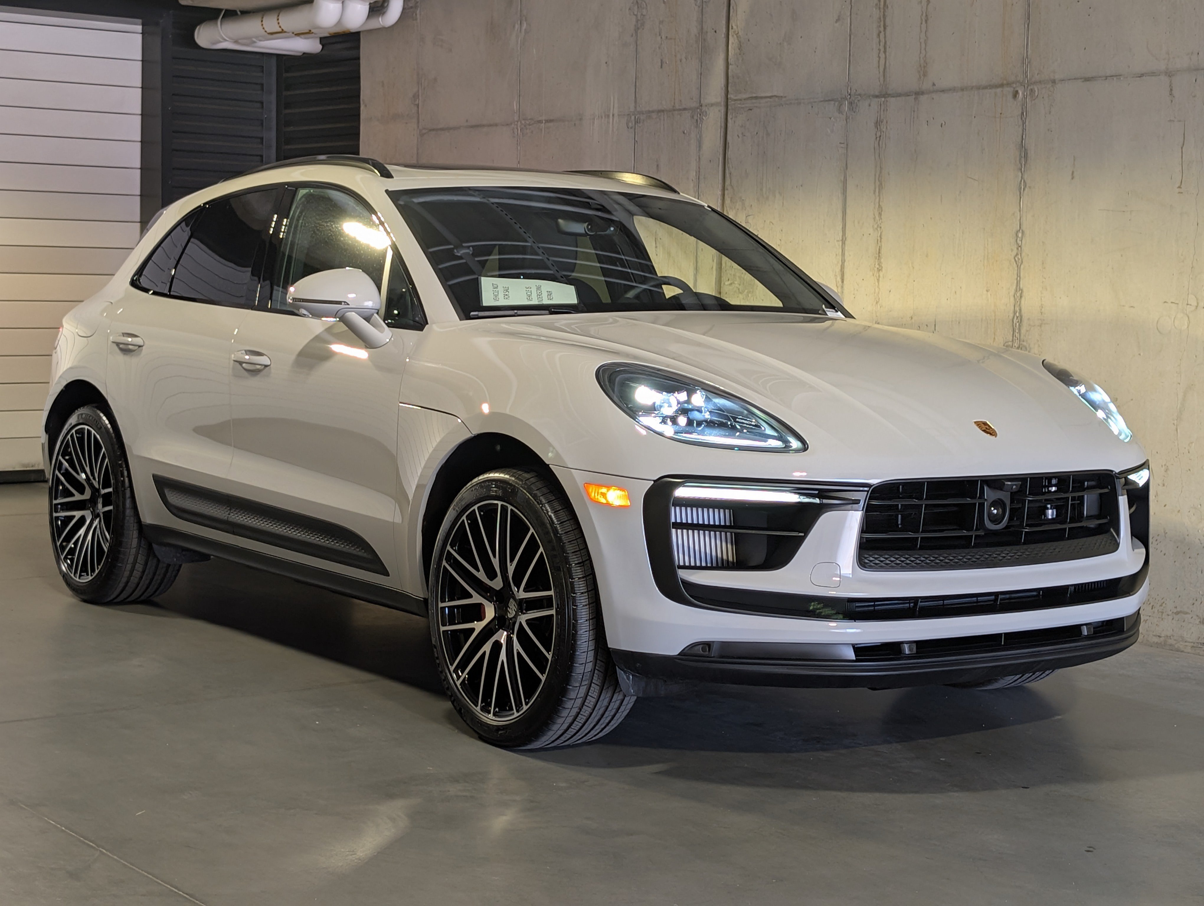 Certified 2026 Porsche Macan S AWD/4WD image 11