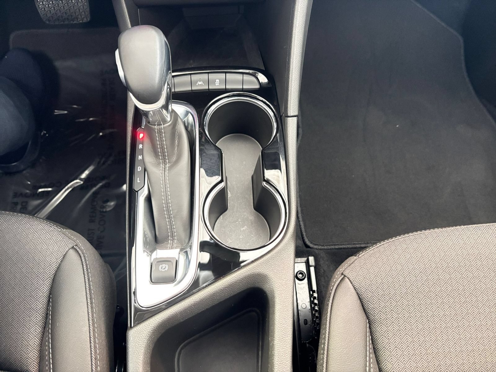 Used 2025 Nissan Sentra SV FWD image 40