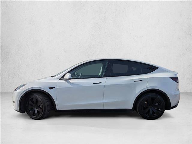 Used 2023 Tesla Model Y Long Range image 8