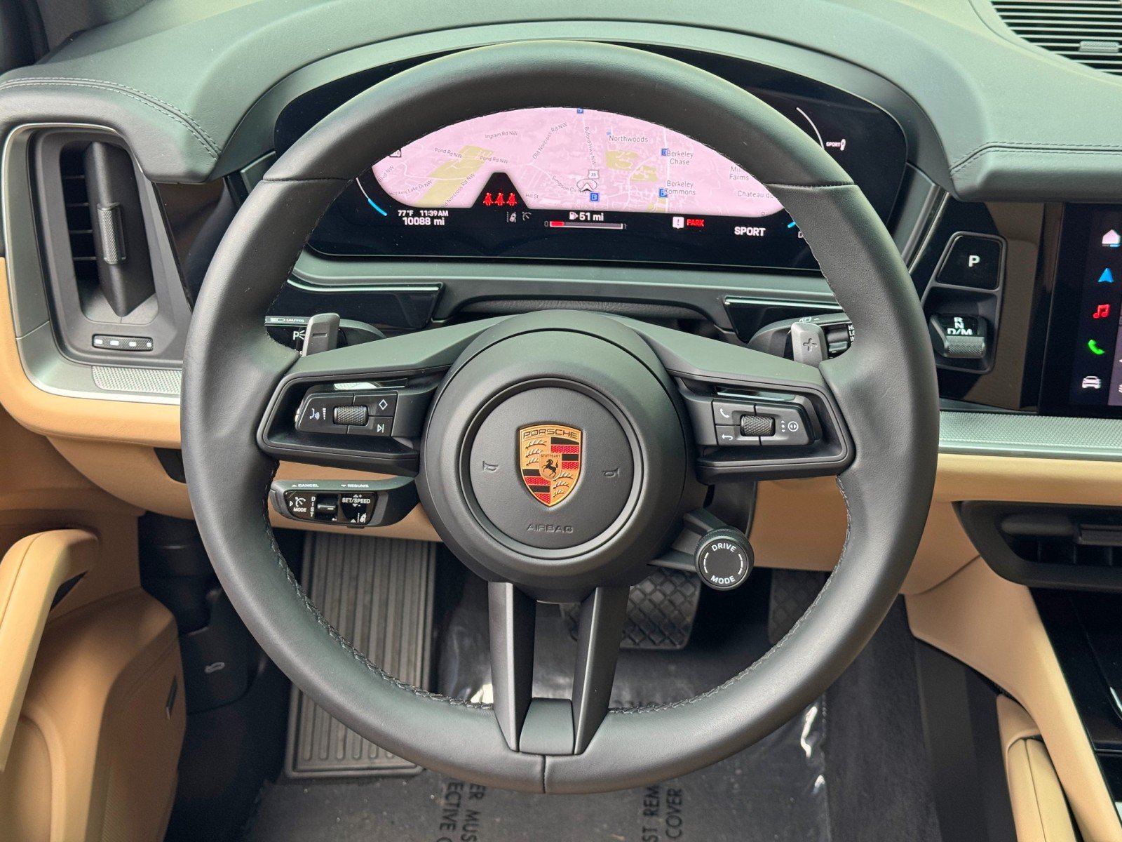 Used 2025 Porsche Cayenne w/ Premium Package Plus AWD/4WD image 22