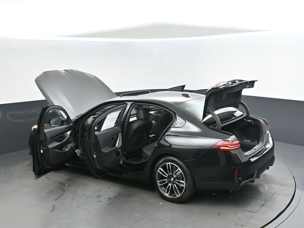 New 2026 BMW 530i w/ M Sport Package image 2