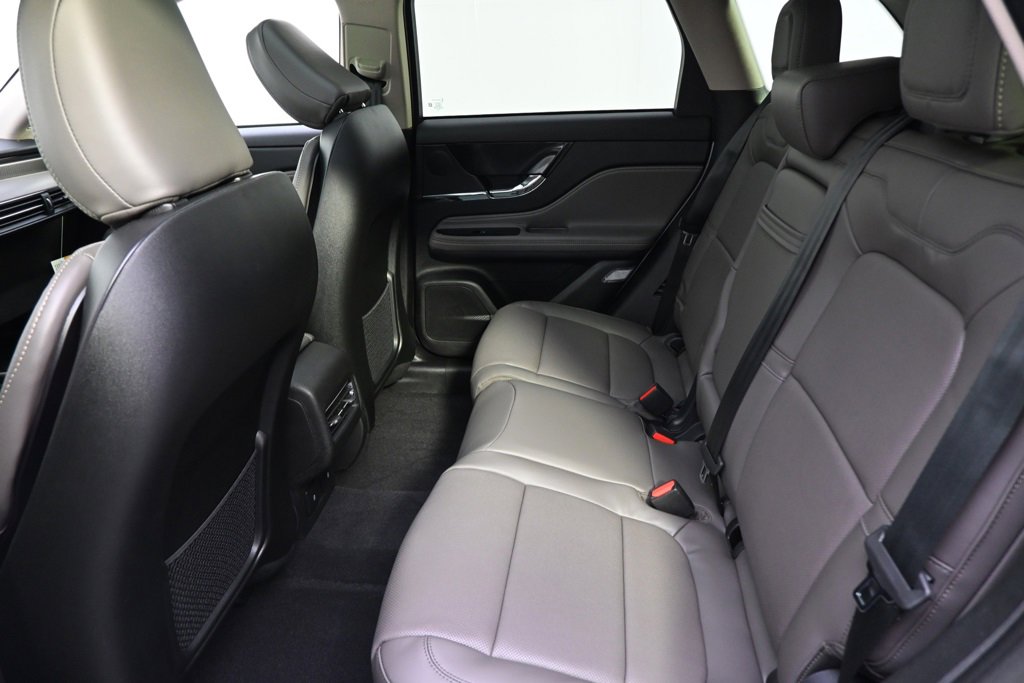 New 2026 Lincoln Corsair Grand Touring image 21