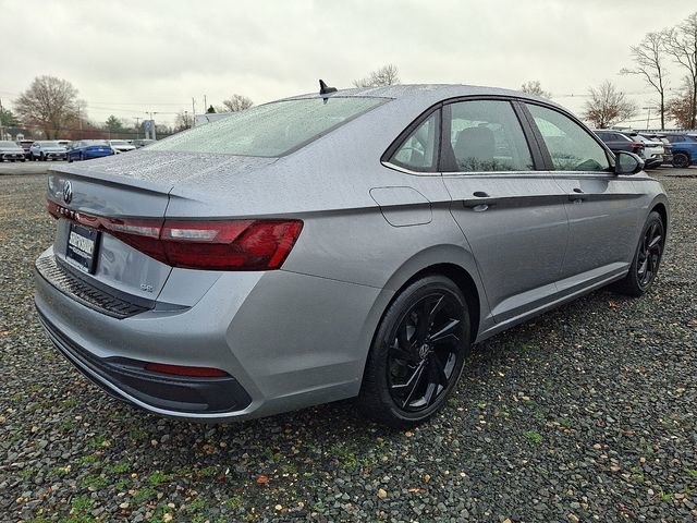 New 2026 Volkswagen Jetta SE w/ Black Wheel Package image 4