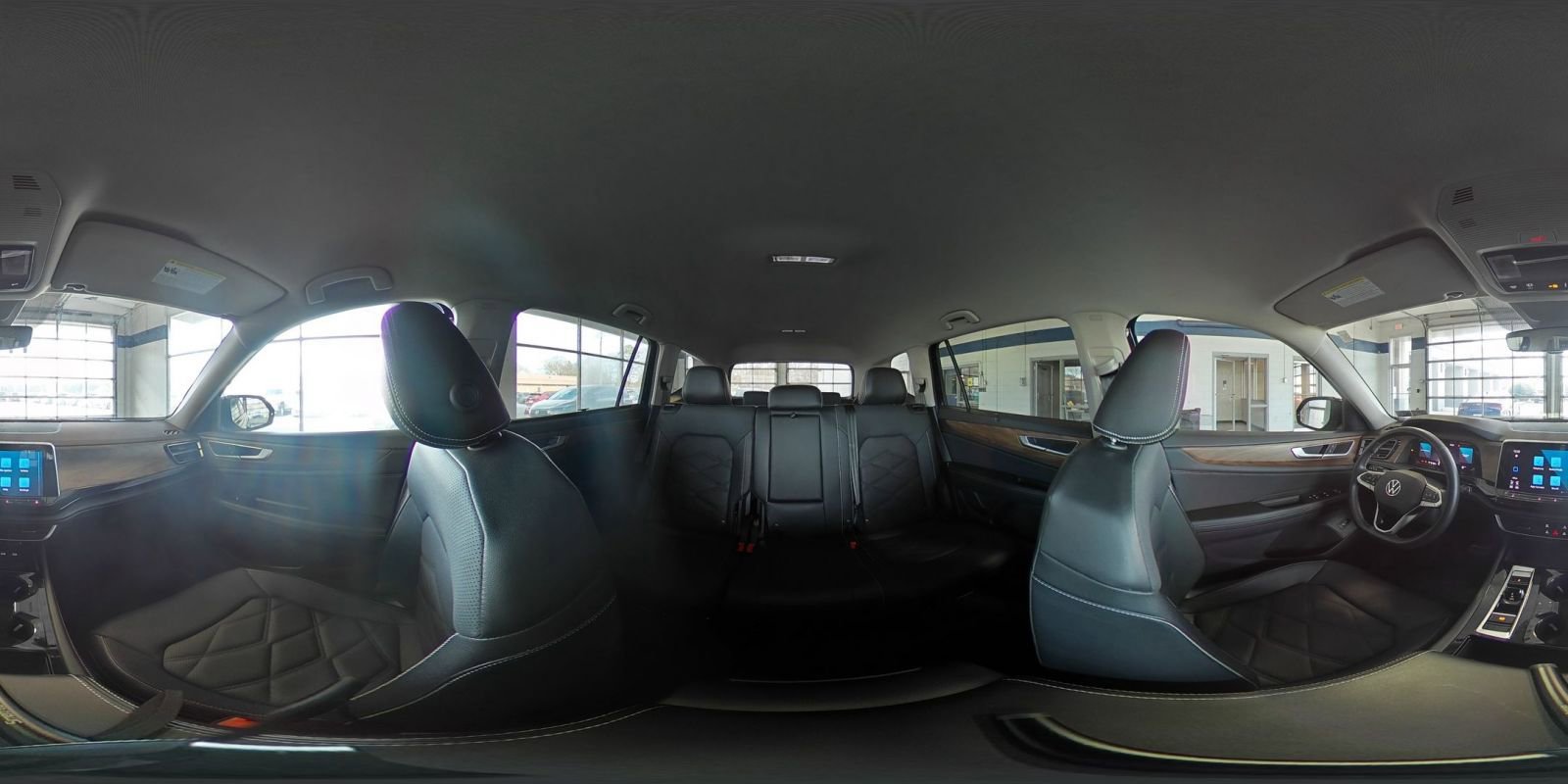 Used 2025 Volkswagen Atlas SE image 50