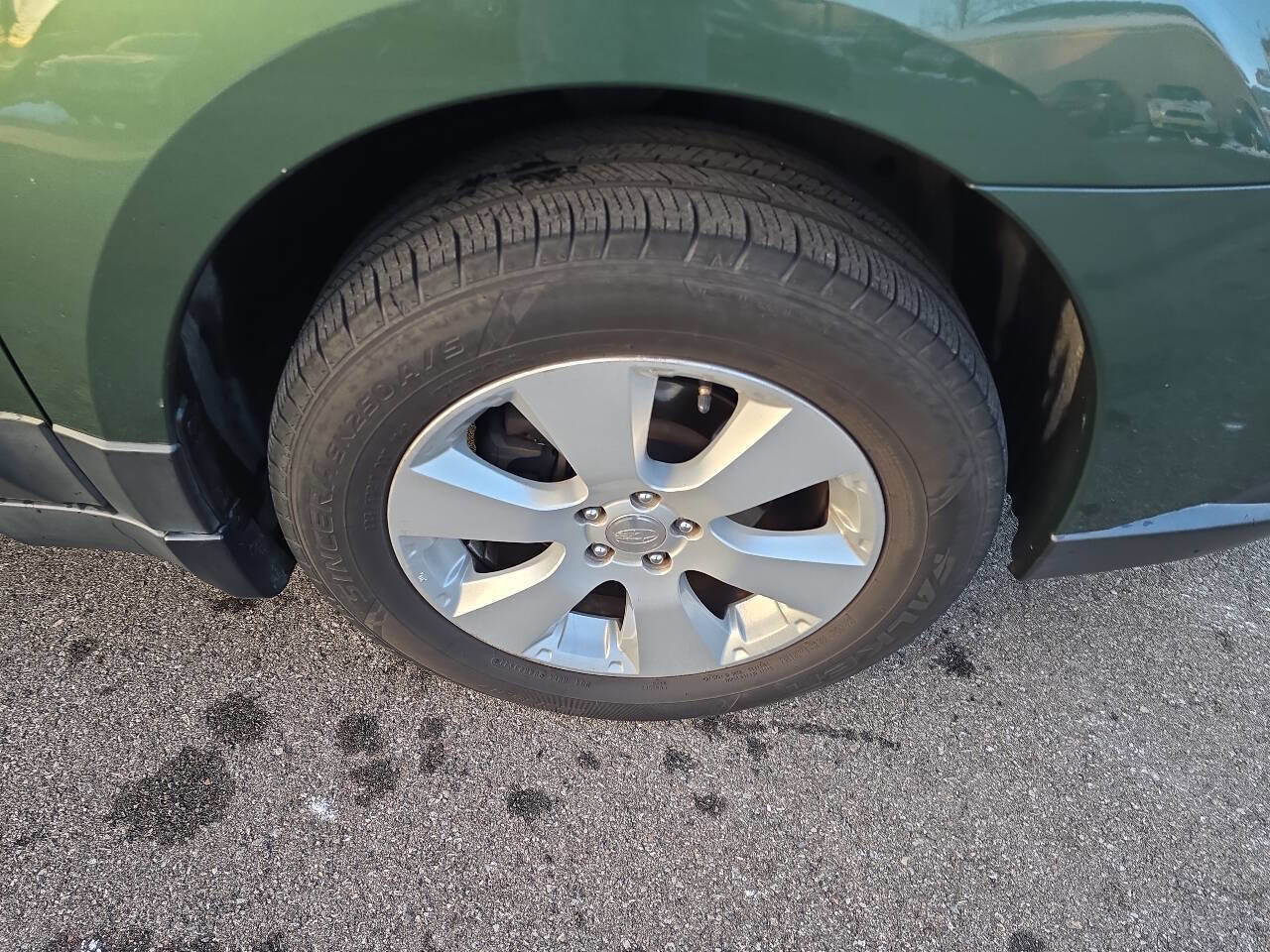 Used 2010 Subaru Outback 2.5i Premium image 14