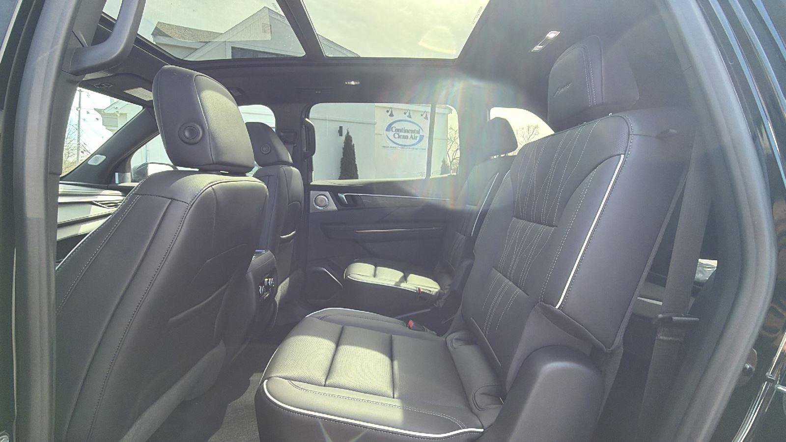 New 2026 Buick Enclave Avenir w/ Super Cruise Package image 32