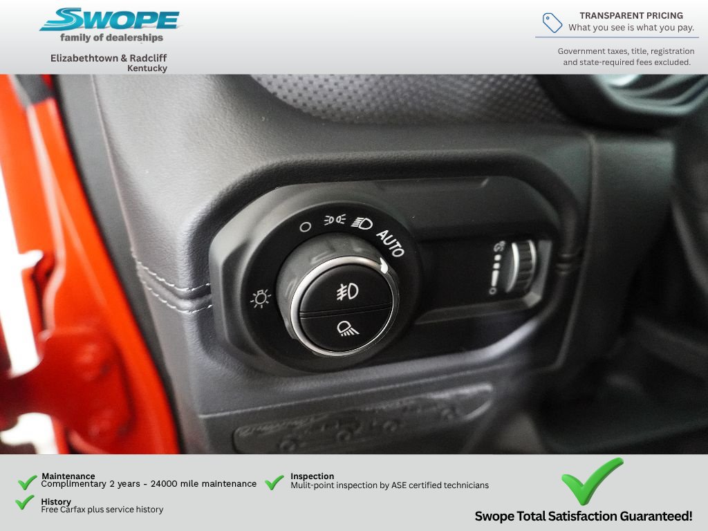 Used 2025 Jeep Gladiator Rubicon AWD/4WD image 14