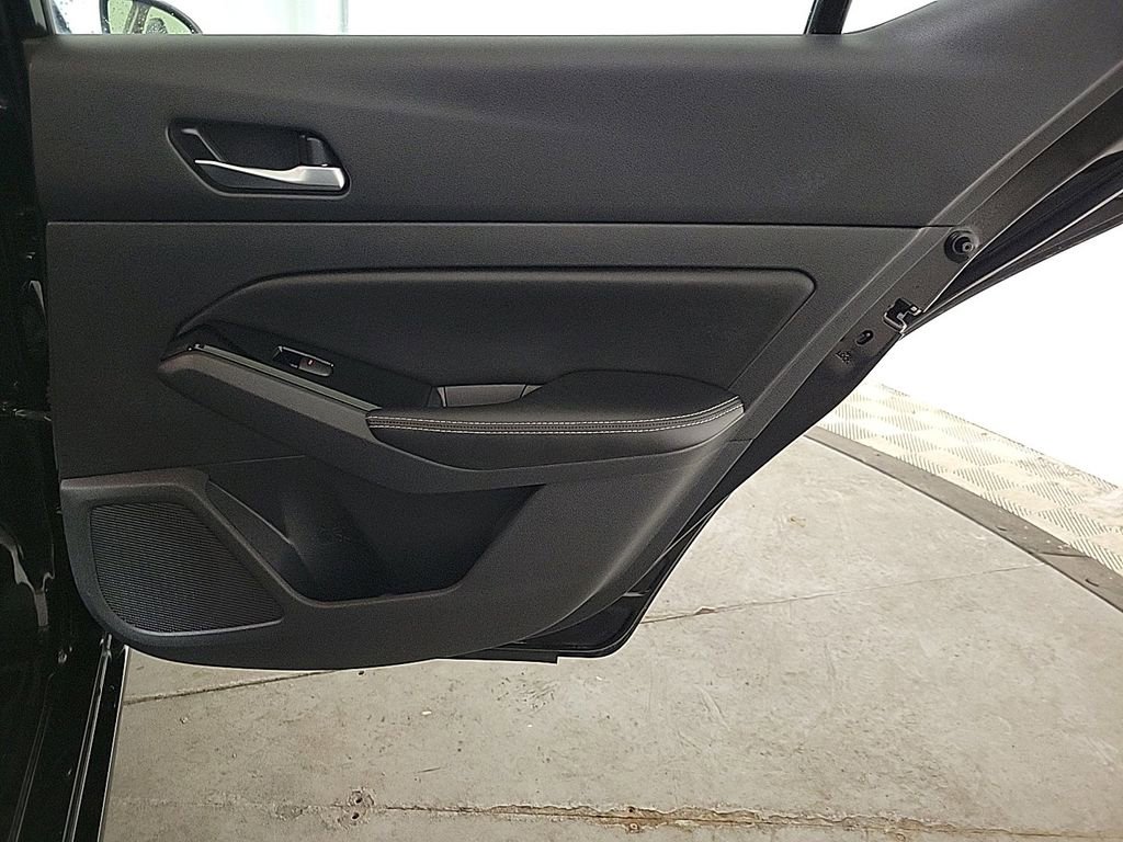 Used 2023 Nissan Altima 2.5 SL image 24