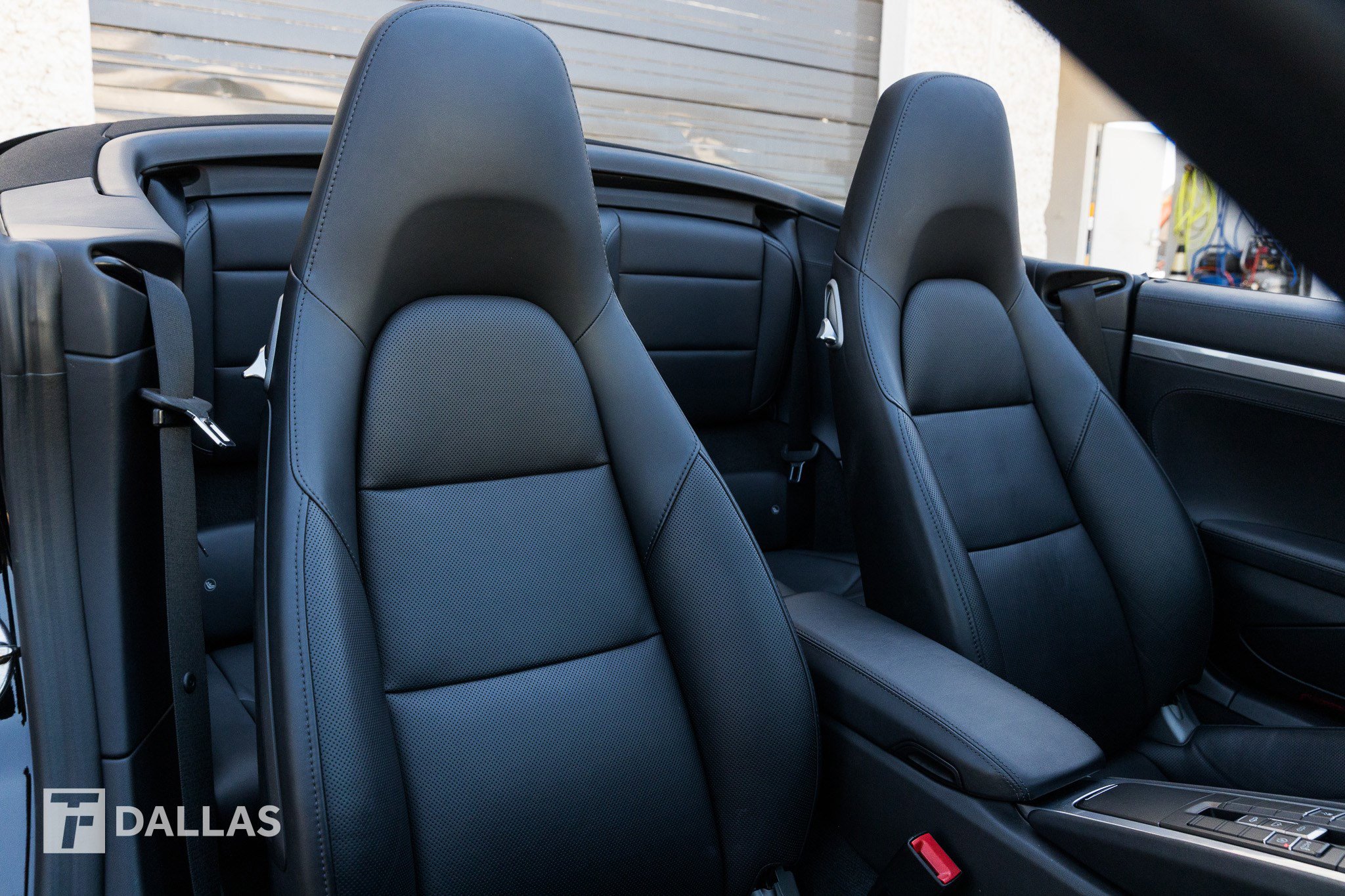 Used 2018 Porsche 911 Turbo image 38