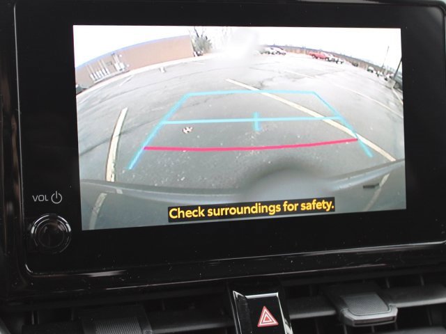 Used 2025 Toyota Corolla Cross LE image 11