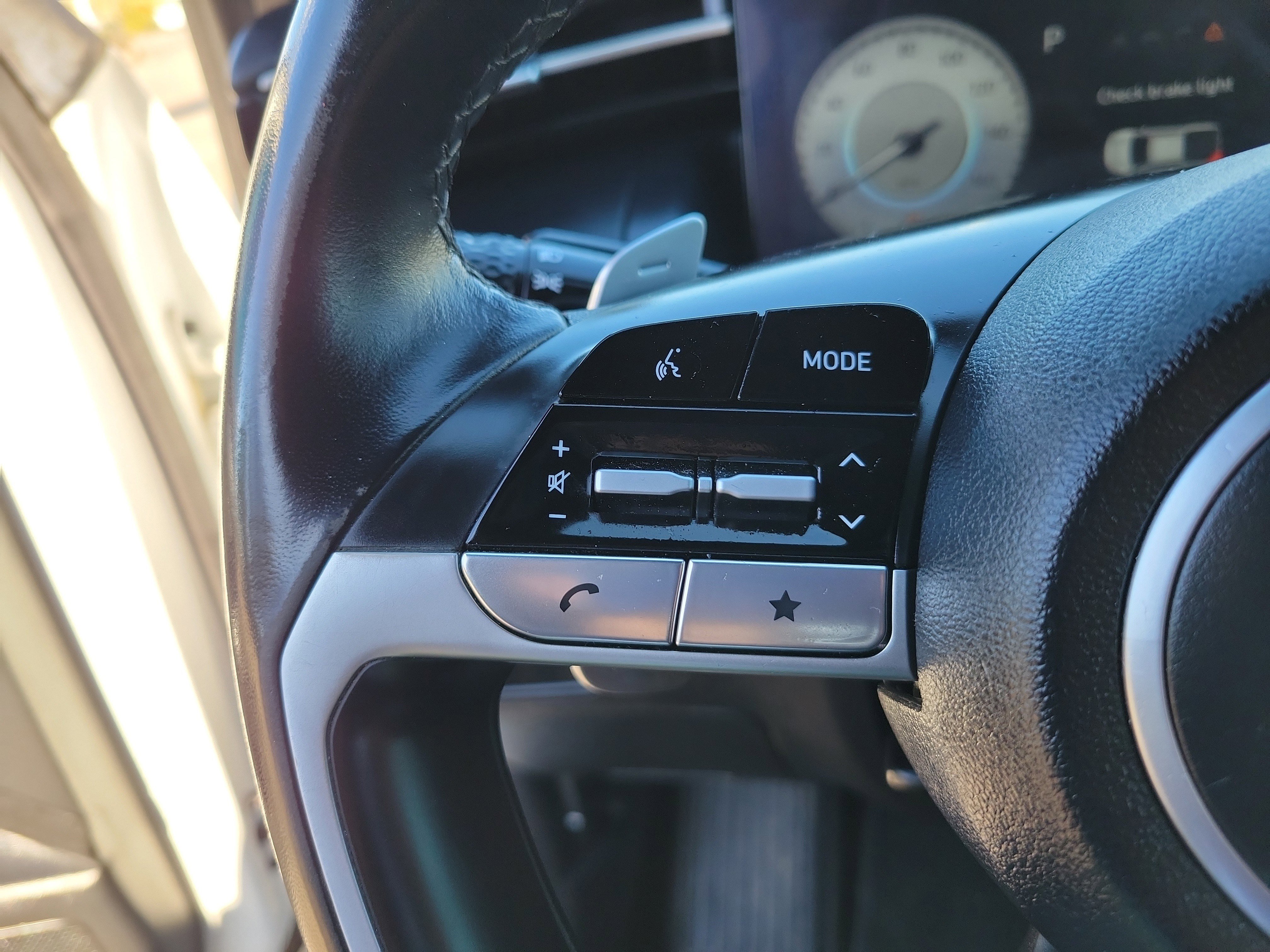 Used 2023 Hyundai Santa Cruz SEL Premium w/ Cargo Package image 14