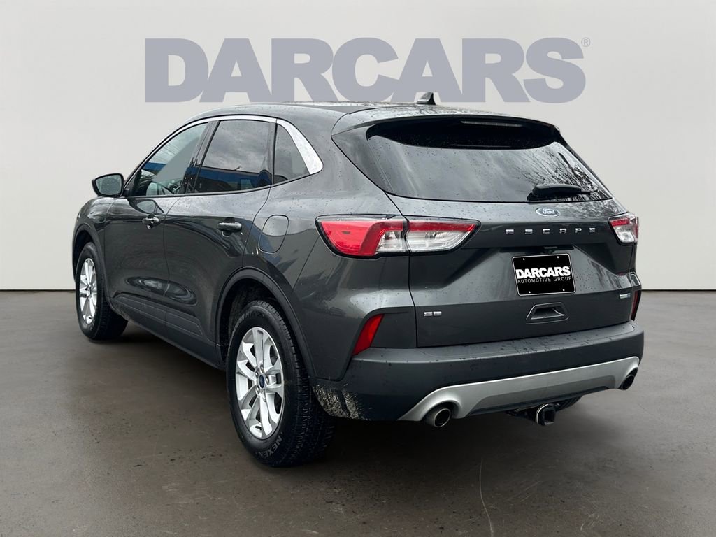 Used 2020 Ford Escape SE image 5