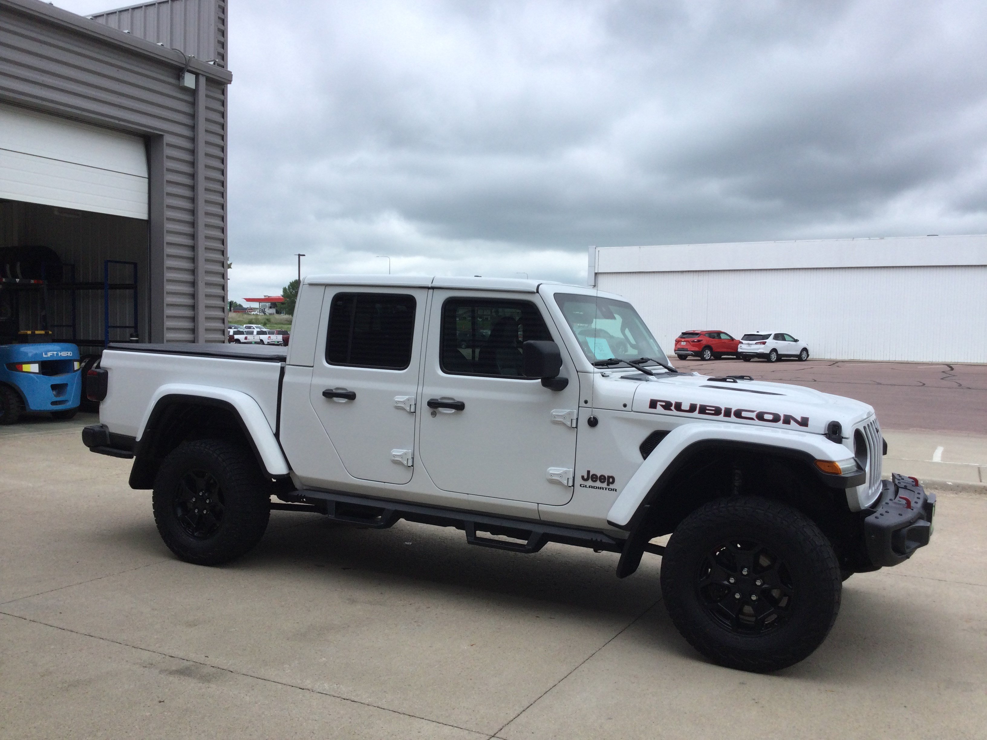 Used 2020 Jeep Gladiator Rubicon AWD/4WD image 4