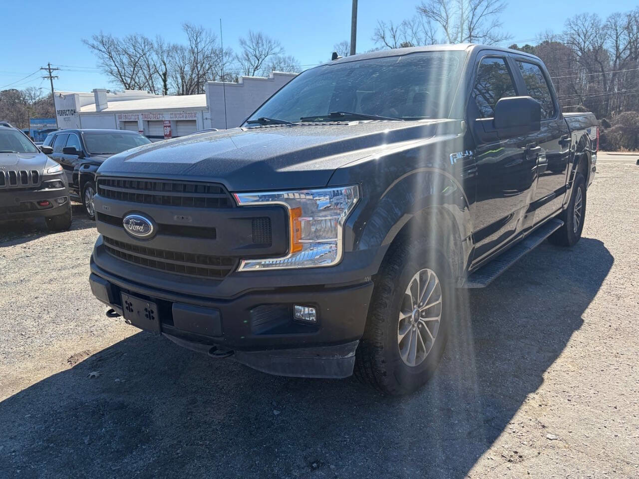 Used 2020 Ford F150 XL w/ Trailer Tow Package image 4