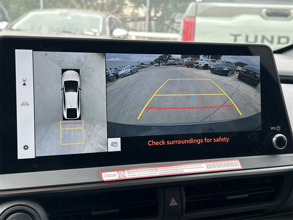 Used 2024 Toyota Prius Limited image 38