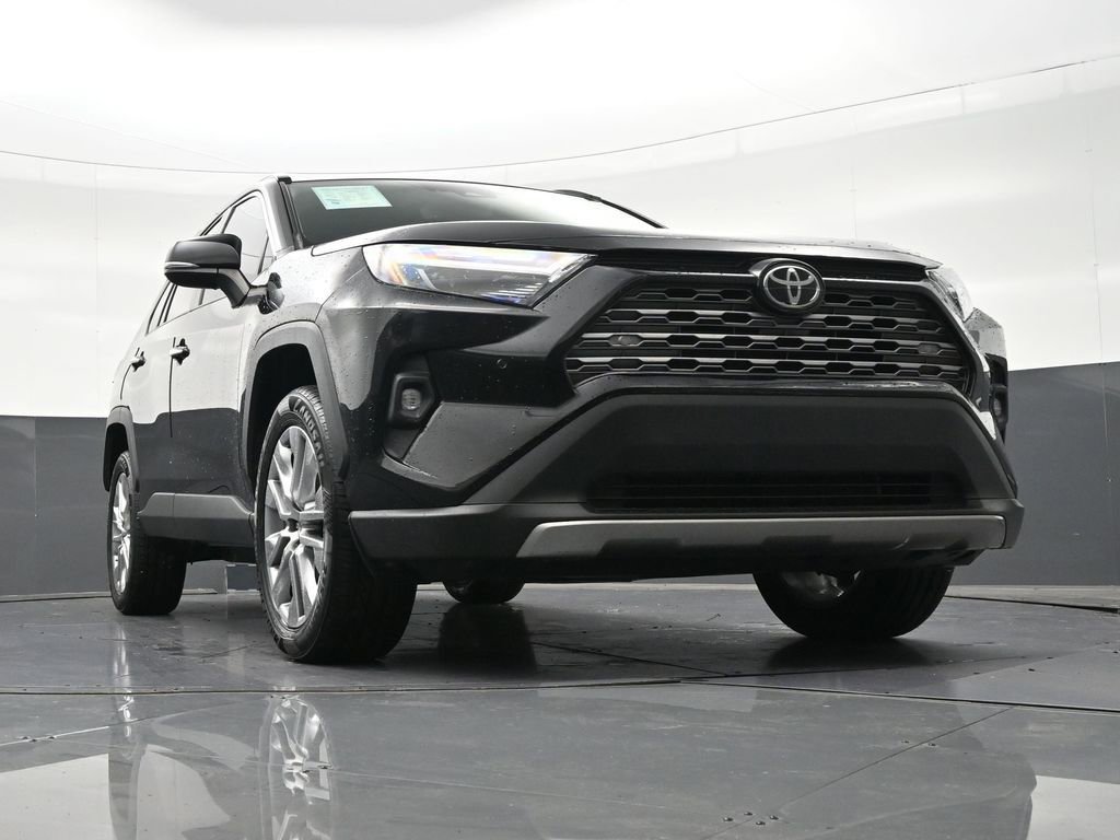 Used 2022 Toyota RAV4 Limited w/ Limited Grade Weather Package FWD image 28