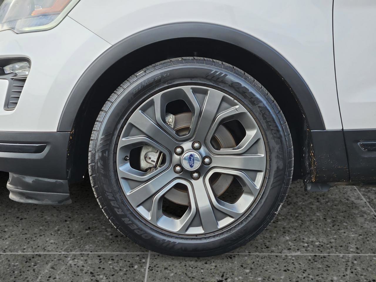 Used 2018 Ford Explorer Sport w/ Equipment Group 401A image 14