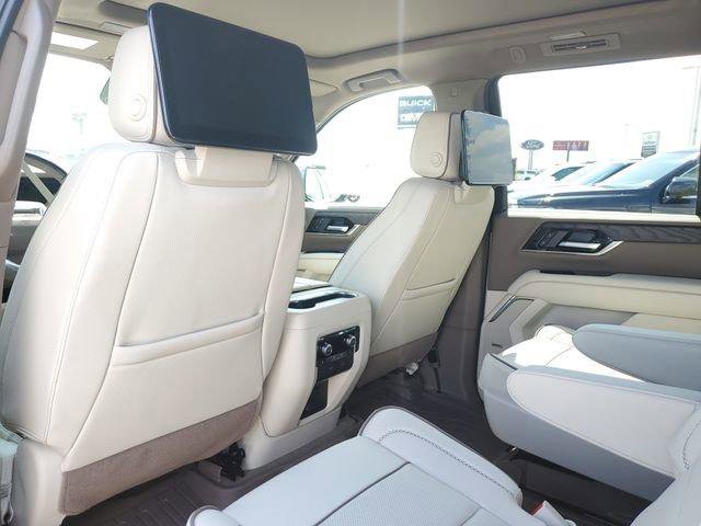New 2026 GMC Yukon Denali w/ Denali Reserve Package image 13