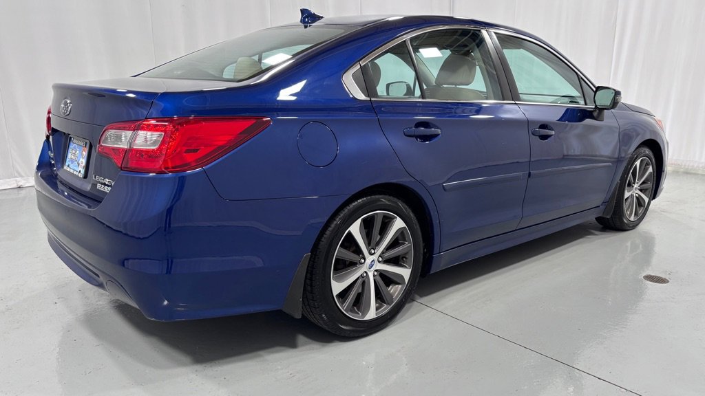 Used 2017 Subaru Legacy 2.5i Limited AWD/4WD image 5