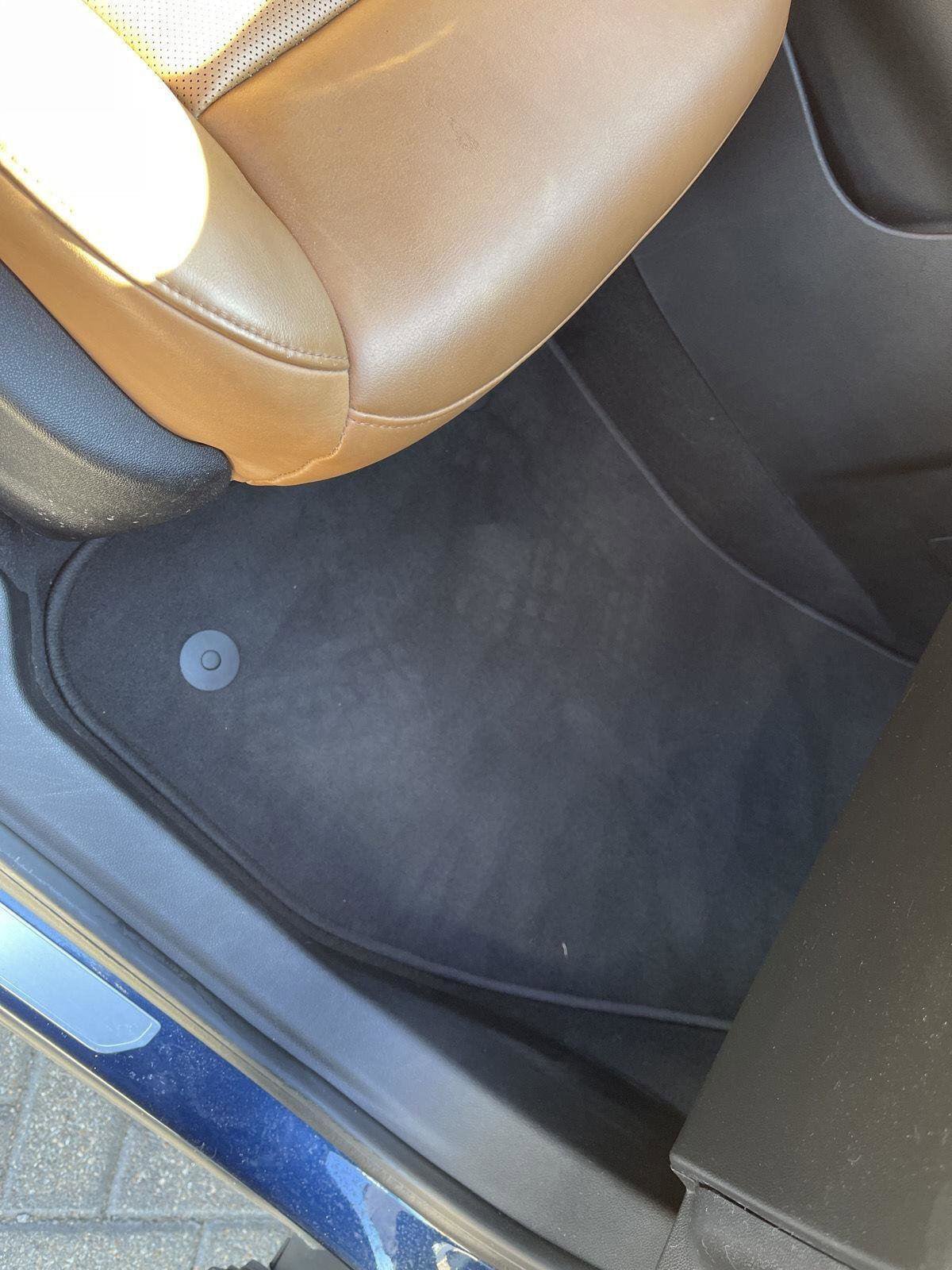 Used 2019 Cadillac XT4 Premium Luxury w/ Enhanced Visibility Package image 37