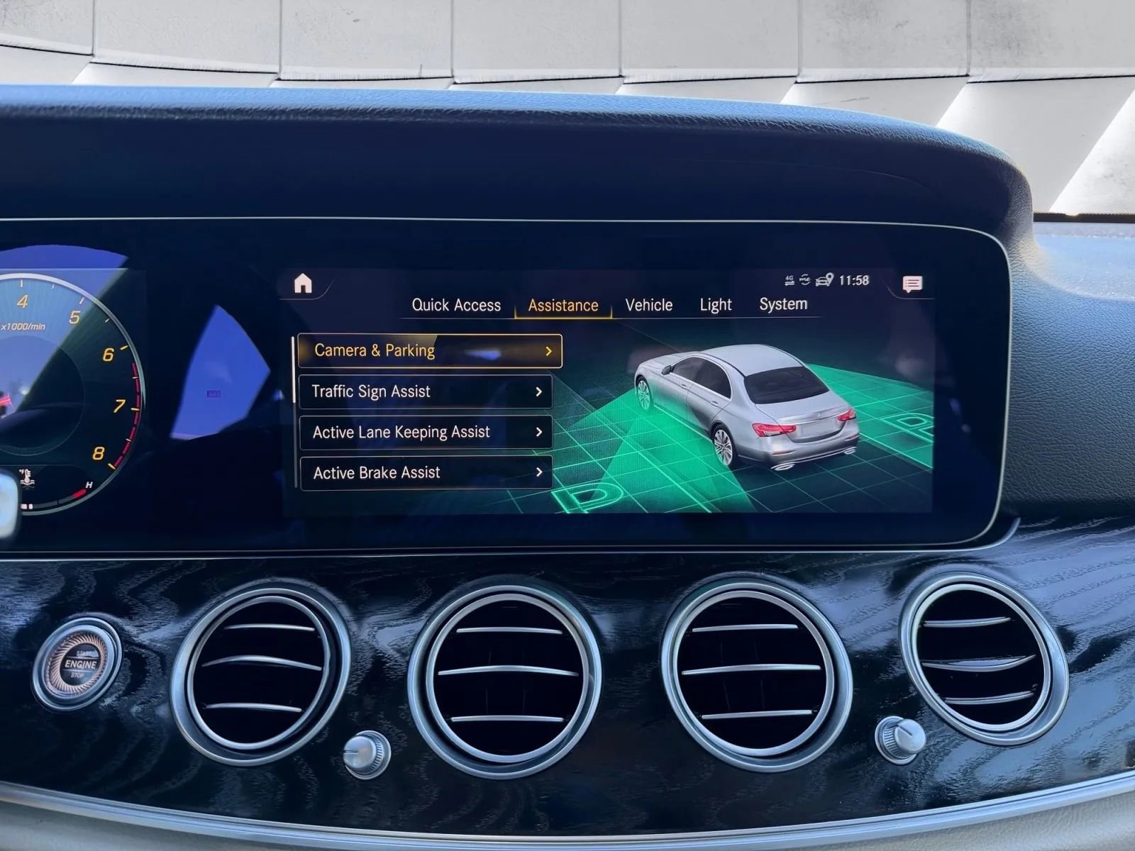 Used 2022 Mercedes-Benz E 350 Sedan w/ Driver Assistance Package image 18