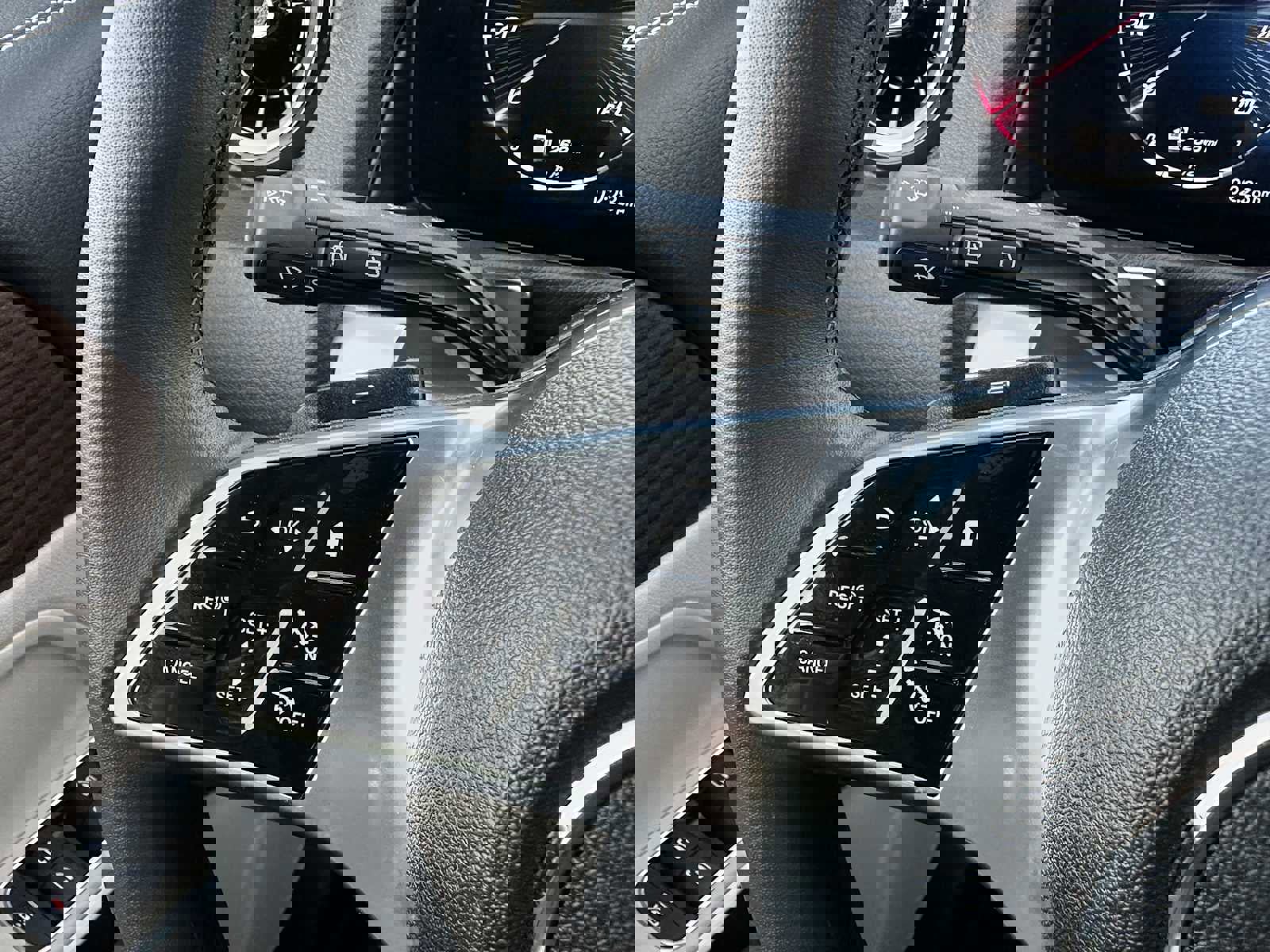 Used 2026 Mercedes-Benz GLB 250 4MATIC image 34