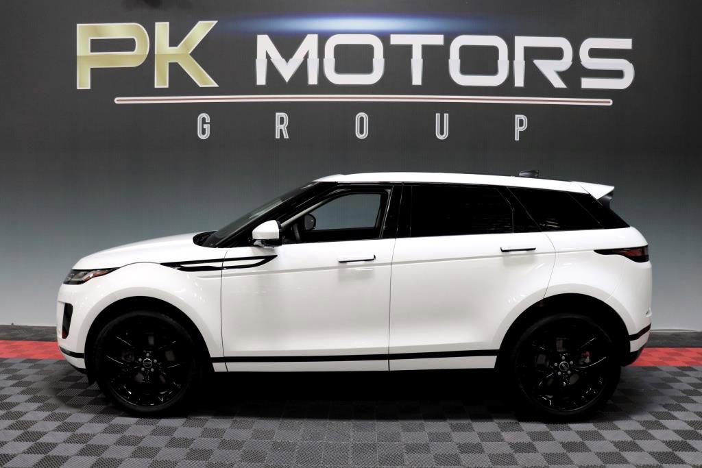 Used 2023 Land Rover Range Rover Evoque SE image 3
