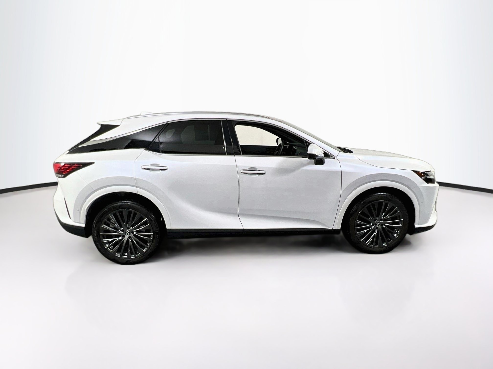 Used 2023 Lexus RX 350 AWD w/ Accessory Package image 4