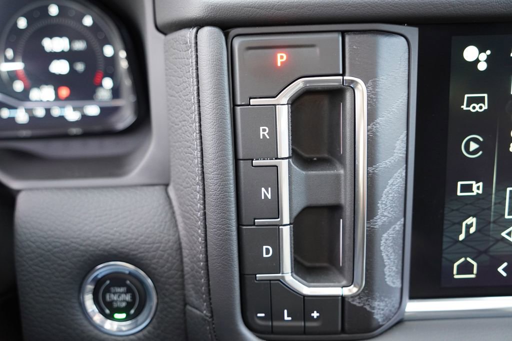 Certified 2023 GMC Yukon Denali image 36