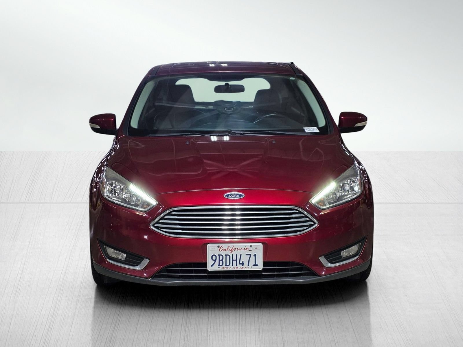 Used 2015 Ford Focus Titanium FWD image 2