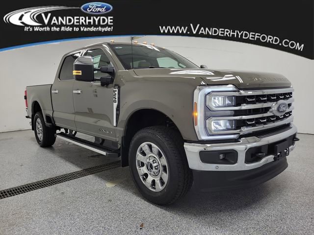 New 2026 Ford F250 Lariat w/ Lariat Premium Package image 2