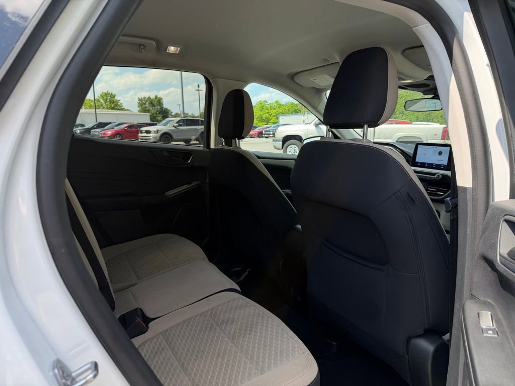 Used 2022 Ford Escape SE FWD image 26