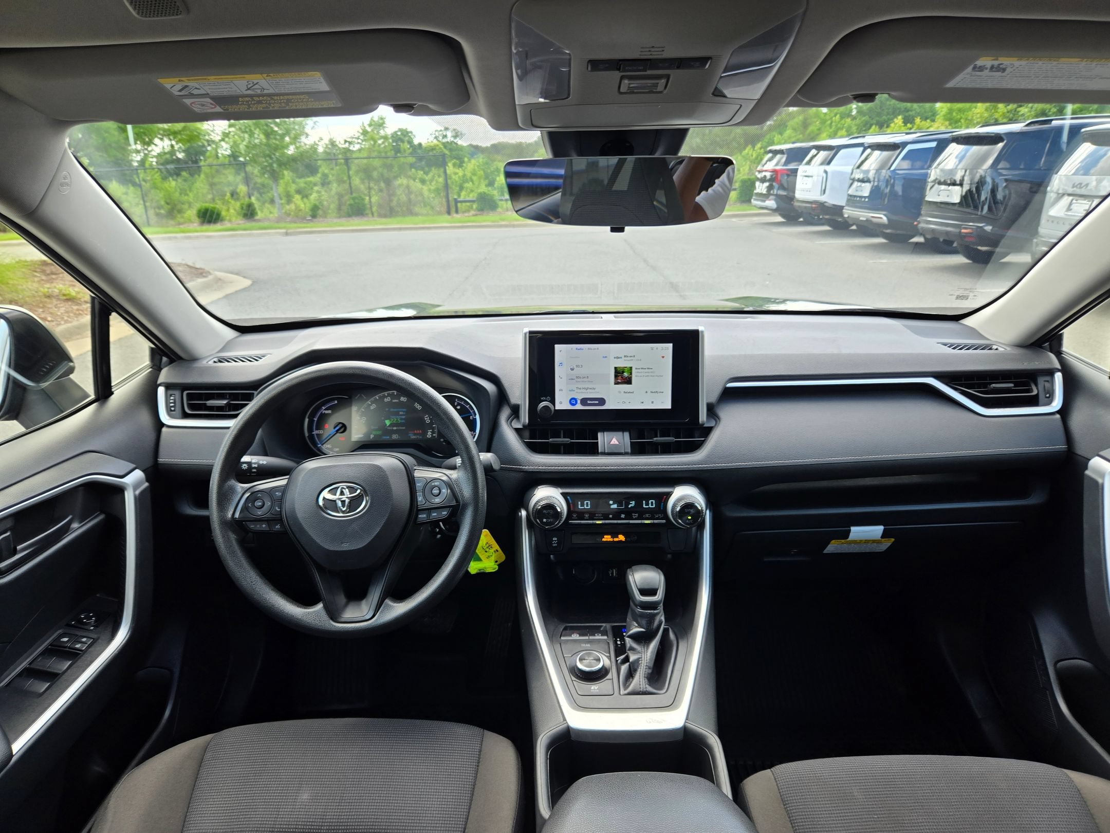 Used 2024 Toyota RAV4 LE AWD/4WD image 10