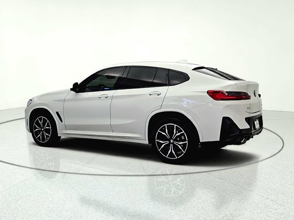 Used 2023 BMW X4 xDrive30i AWD/4WD image 5
