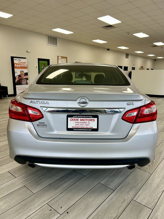Used 2016 Nissan Altima 2.5 SR FWD image 8