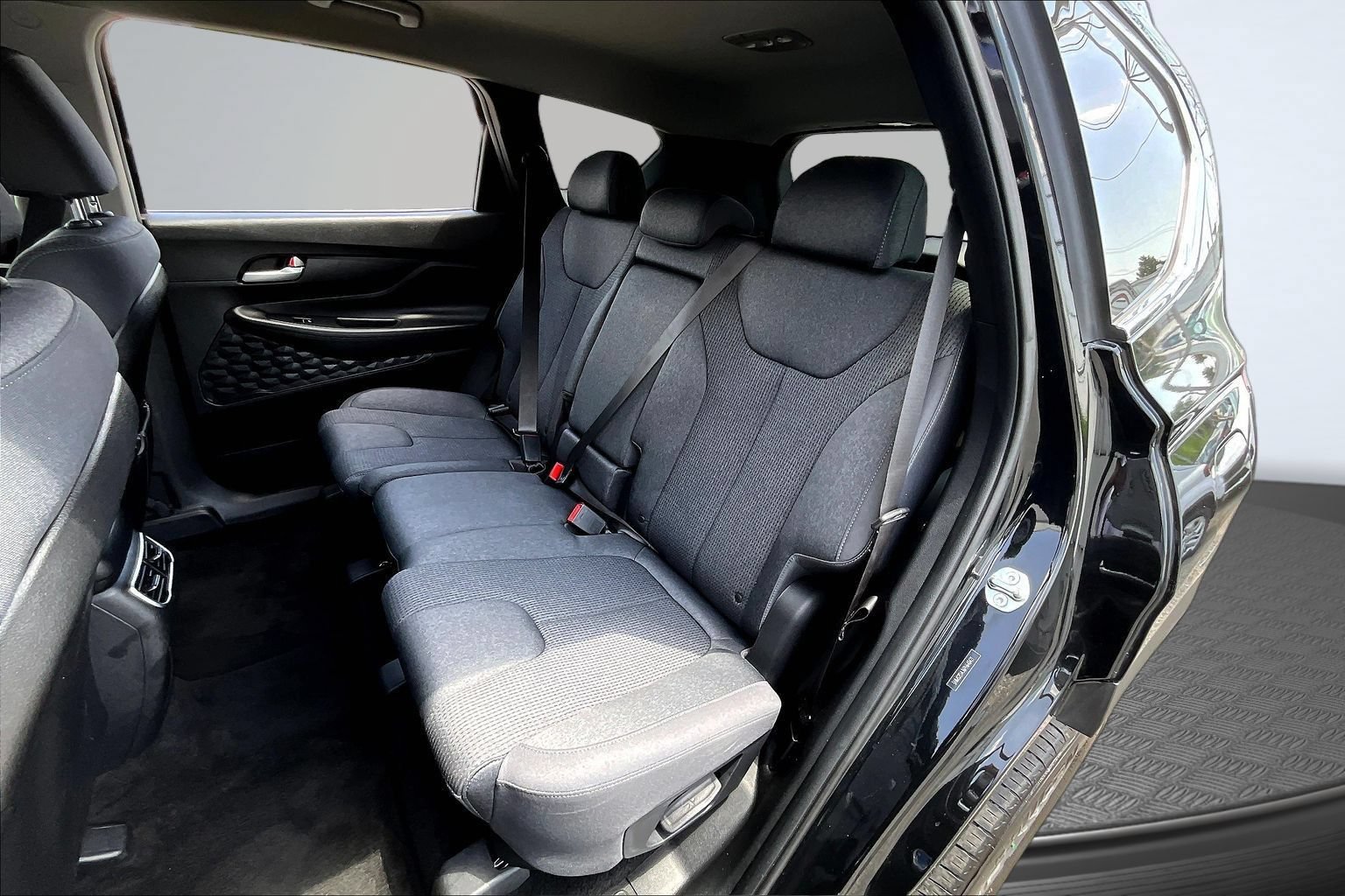 Used 2023 Hyundai Santa Fe SEL AWD/4WD image 25