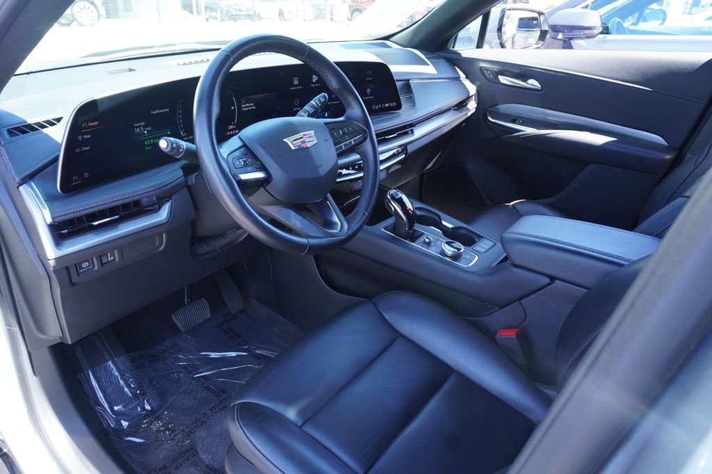 Certified 2025 Cadillac XT4 Premium Luxury image 16