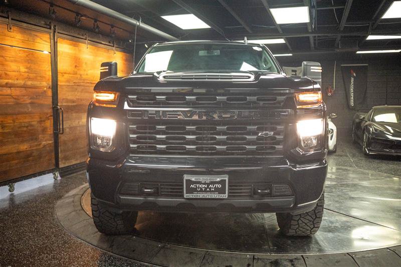 Used 2023 Chevrolet Silverado 2500 Custom w/ Custom Value Package AWD/4WD image 4