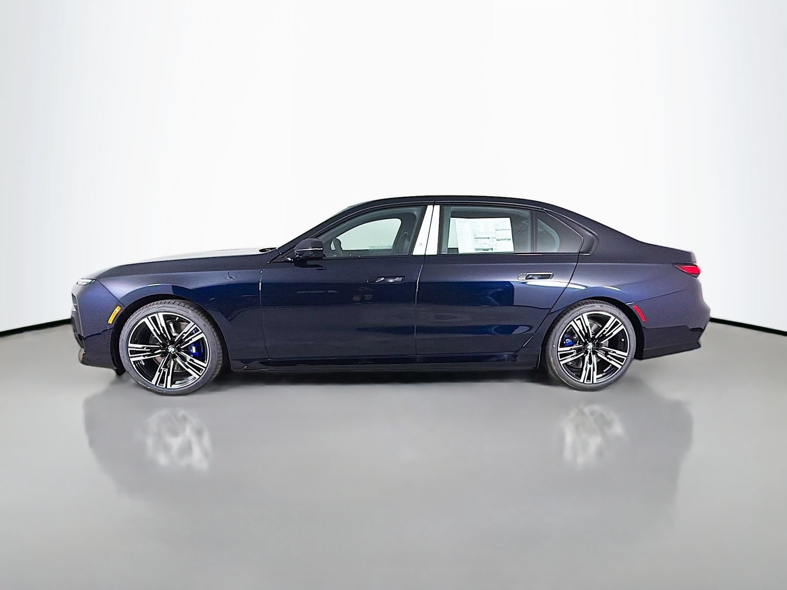 New 2026 BMW i7 xDrive60 w/ M Sport Package RWD image 4