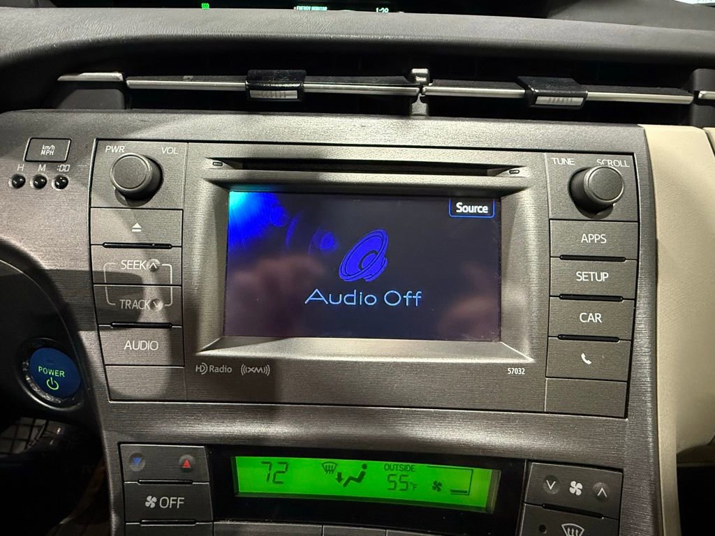 Used 2014 Toyota Prius Three image 18